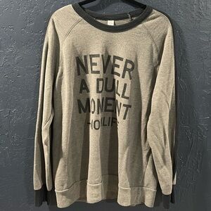 “Mom Life” sweat shirt